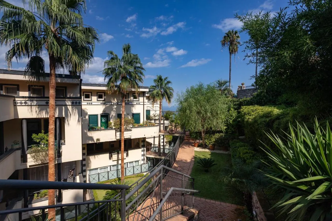 Beautiful Apartment In The Centre Of Taormina Itália
